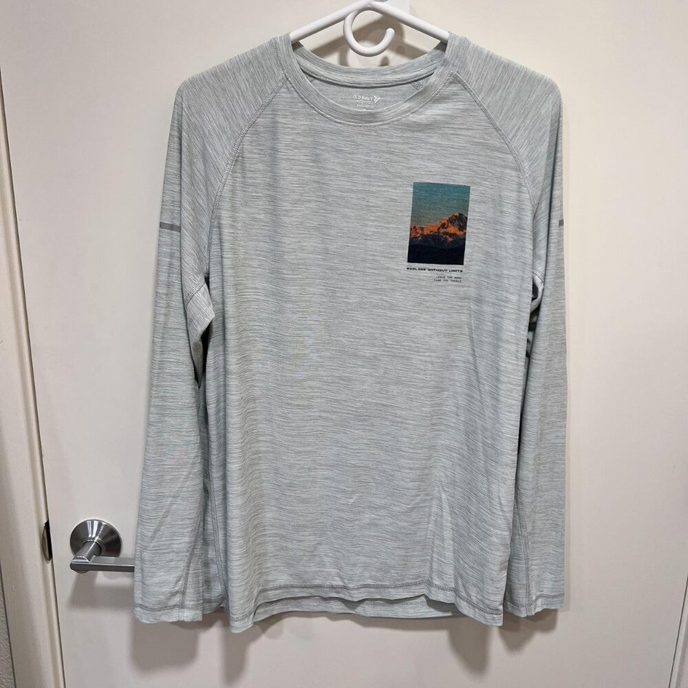 Old Navy Women's T-shirt